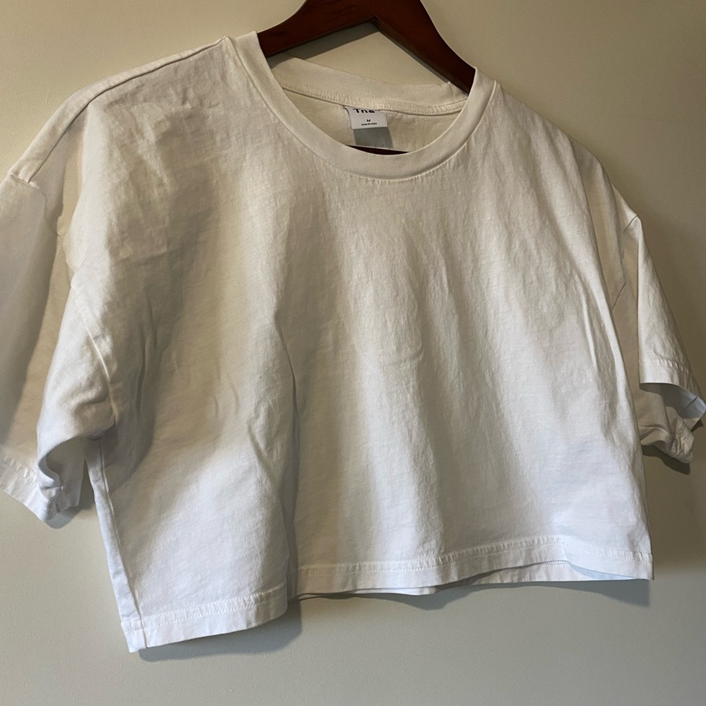 Tna cropped crew neck tee